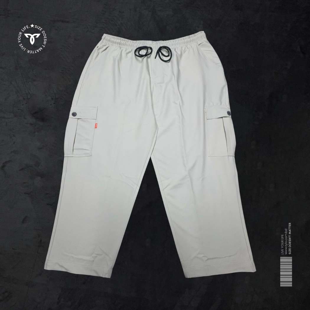 Off-White Cargo Pant alternate
